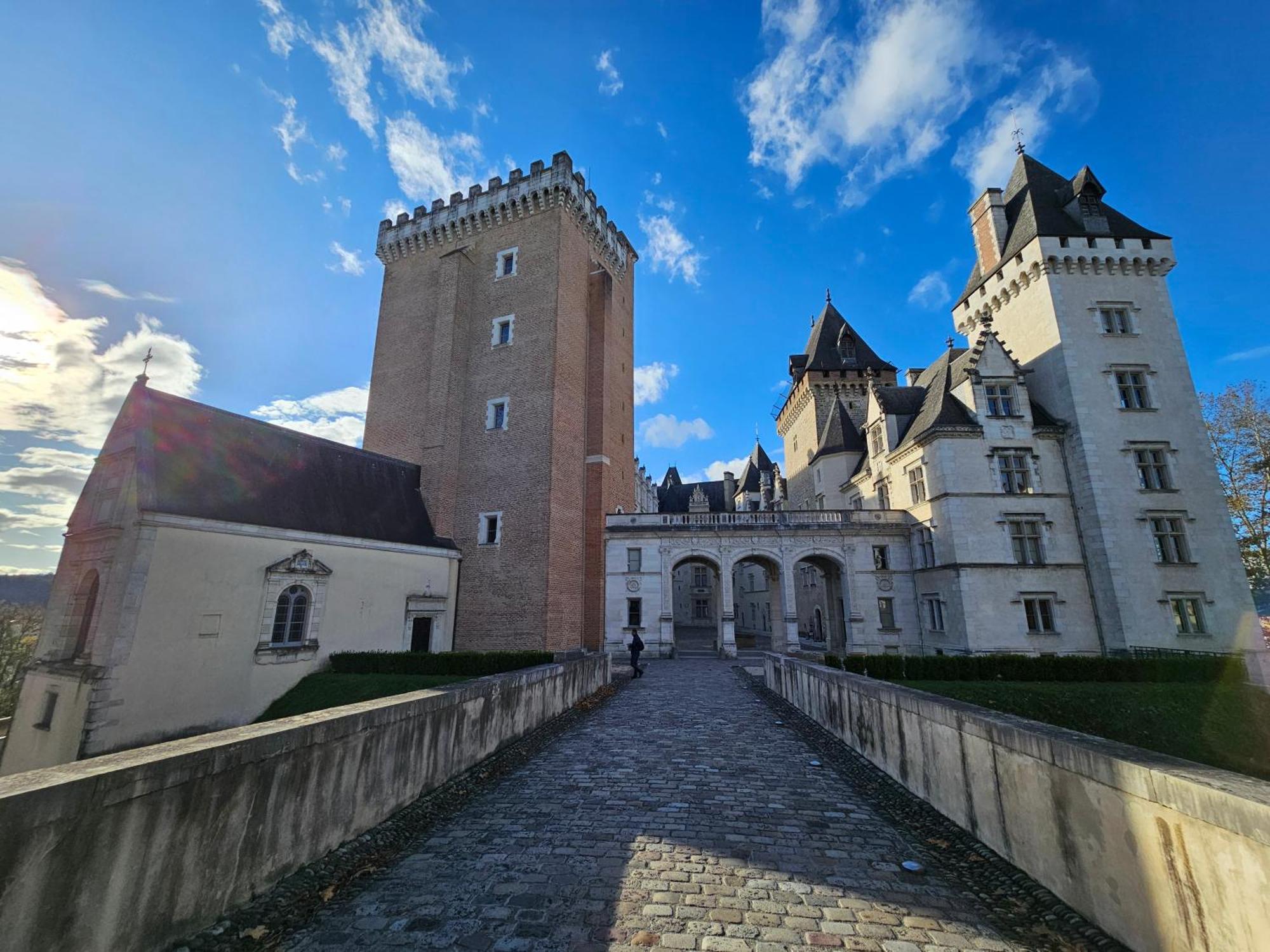 Le Henri IV - Hyper Centre - Quartier Du Chateau ポー エクステリア 写真